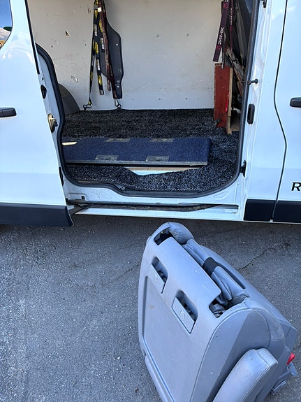Renault Trafic 8 of 11