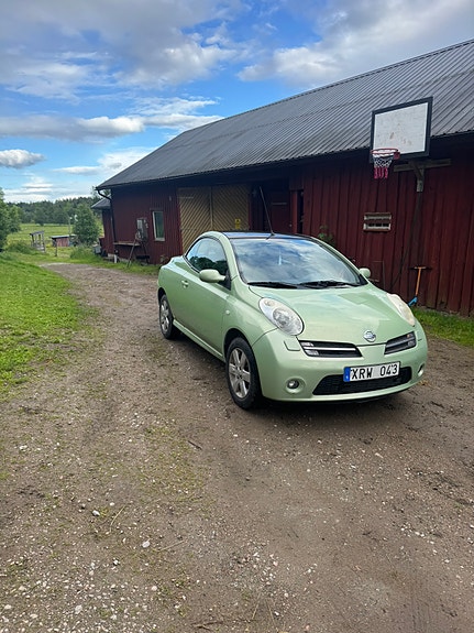Nissan Micra C+C 2 of 4