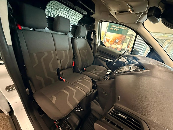 Ford Transit Connect 9 of 15