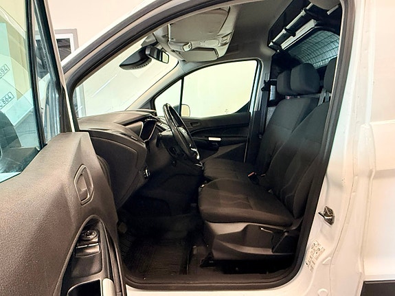 Ford Transit Connect 8 of 15