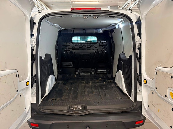 Ford Transit Connect 14 of 15