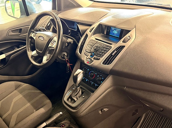 Ford Transit Connect 7 of 15