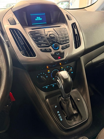 Ford Transit Connect 12 of 15