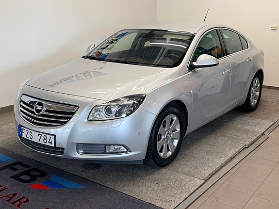 Opel Insignia 2 of 15