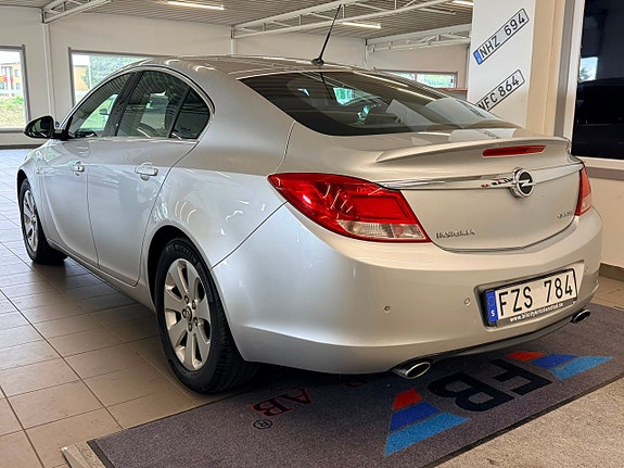 Opel Insignia 13 of 15