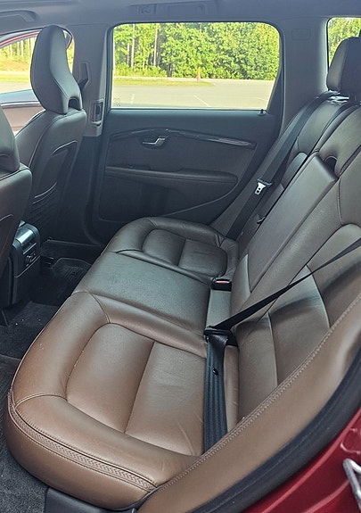 Volvo XC70 7 of 30