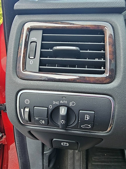 Volvo XC70 19 of 30