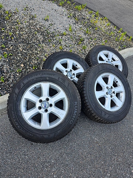 Volvo XC70 24 of 30