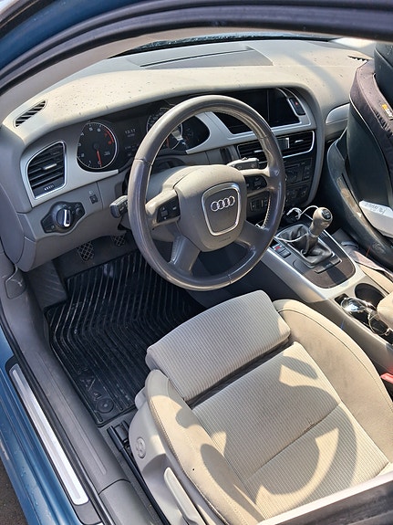 Audi A4 5 of 5
