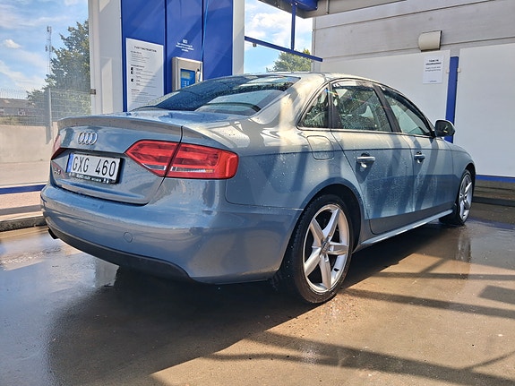 Audi A4 4 of 5