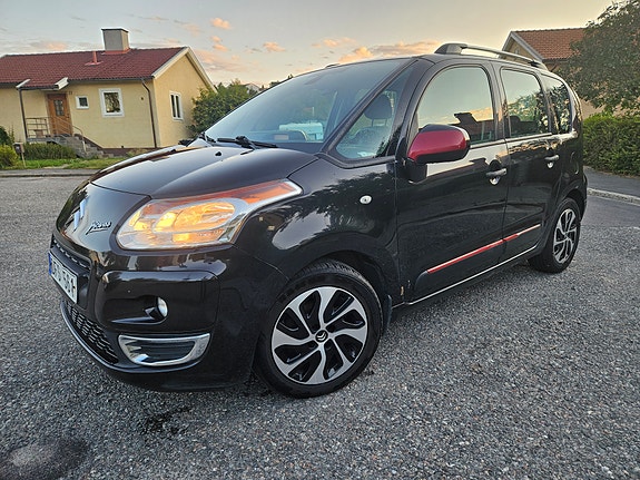 Citroen C3 Picasso 2 of 4