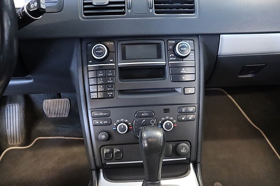 Volvo XC90 13 of 18