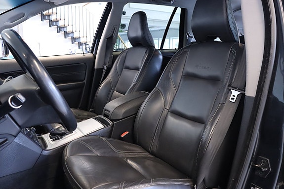 Volvo XC90 15 of 18