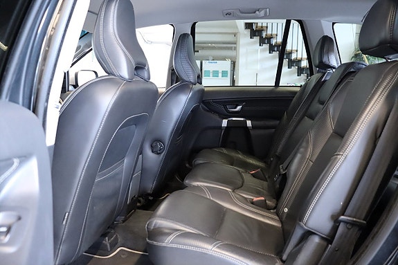Volvo XC90 17 of 18