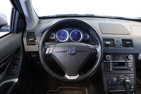 Volvo XC90 9 of 18