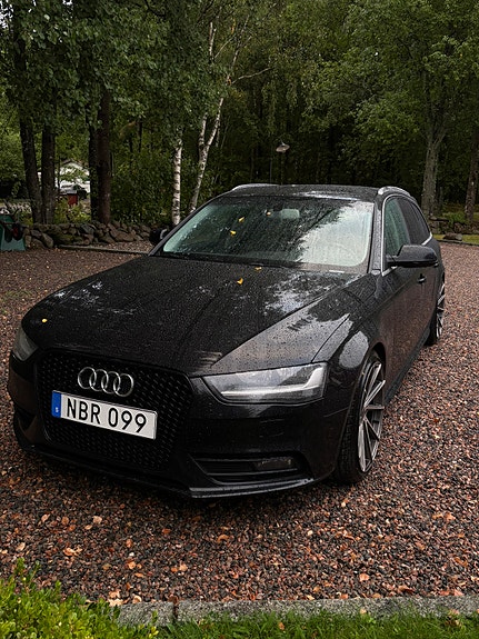 Audi A4 3 of 12