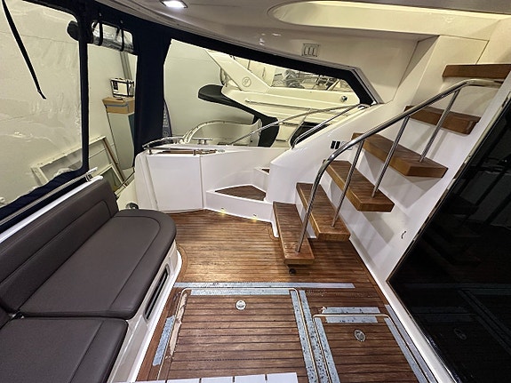 Fairline Phantom 50, 2002 5 of 12