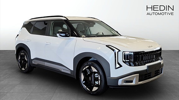 Kia Seltos 3 of 12