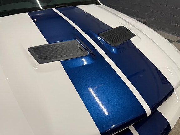 Ford Mustang 21 of 30