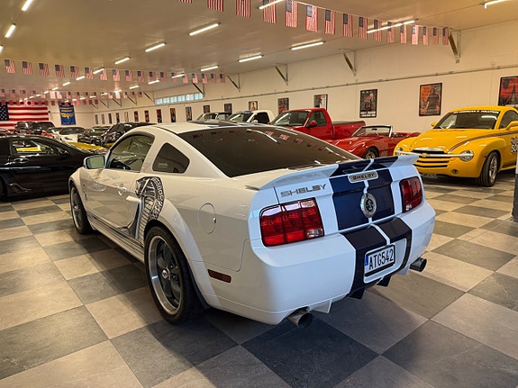 Ford Mustang 10 of 30