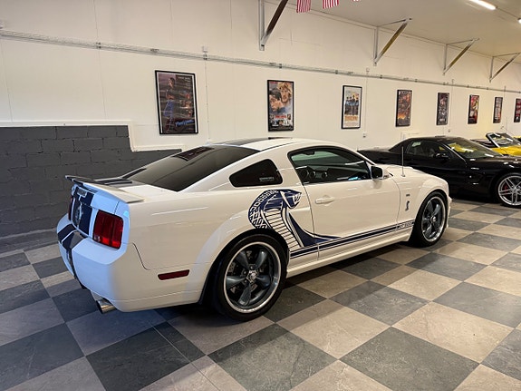 Ford Mustang 13 of 30