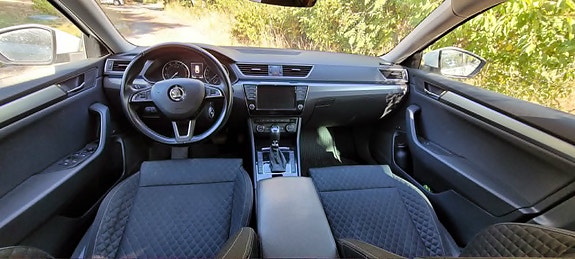 Skoda Superb 3 of 4