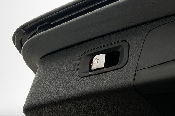 Mercedes-Benz E220 25 of 26