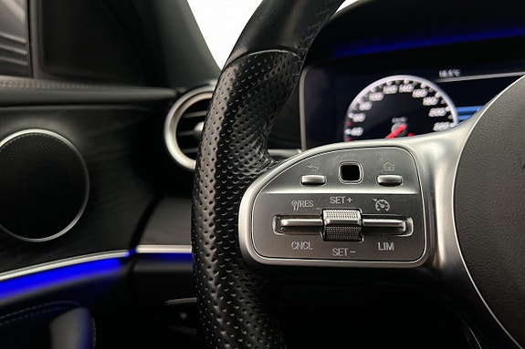 Mercedes-Benz E220 12 of 26