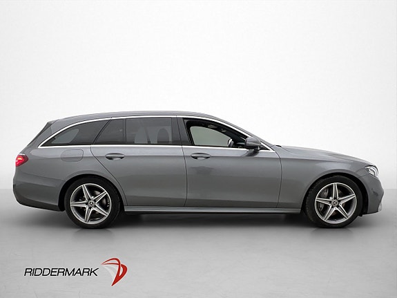 Mercedes-Benz E220 5 of 26