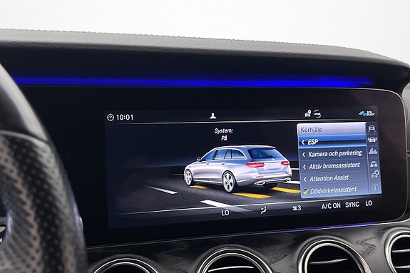Mercedes-Benz E220 18 of 26