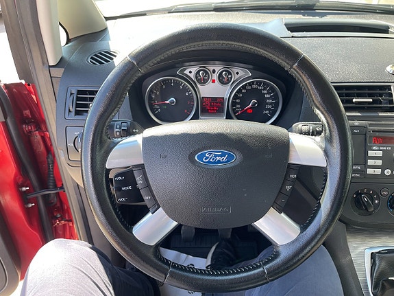 Ford C-Max 17 of 25