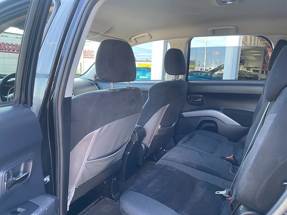 Mitsubishi Outlander 11 of 16