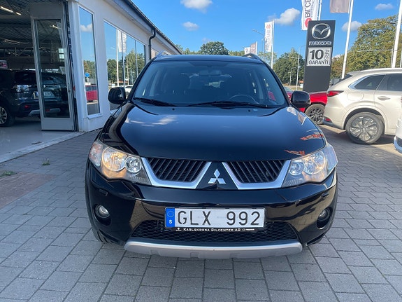 Mitsubishi Outlander 2 of 16