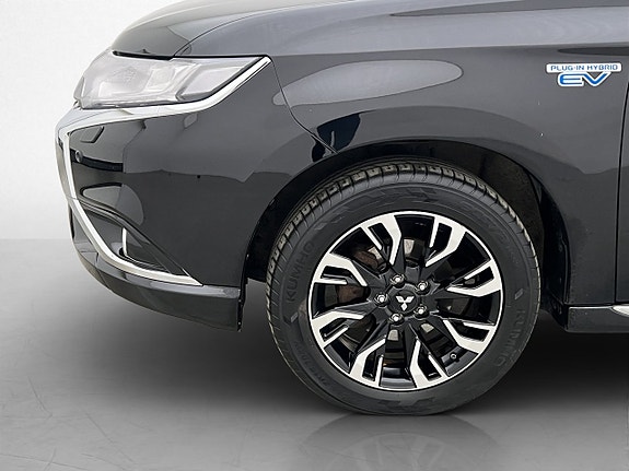 Mitsubishi Outlander 28 of 30