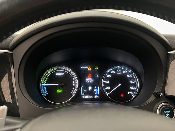 Mitsubishi Outlander 18 of 30