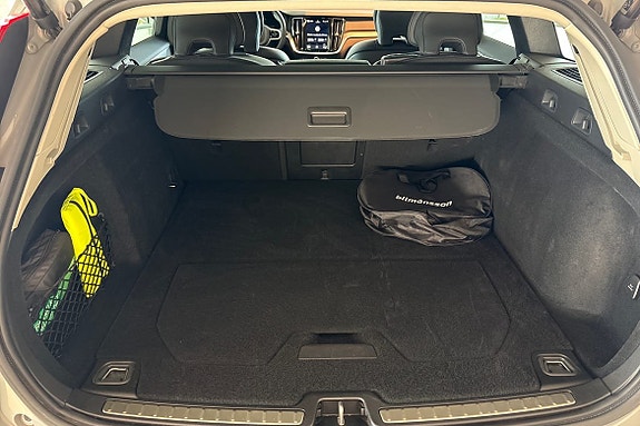 Volvo V60 13 of 14