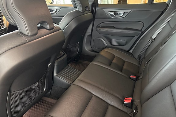 Volvo V60 12 of 14