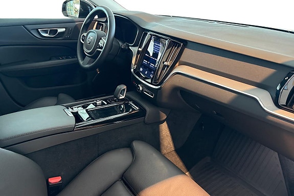 Volvo V60 10 of 14