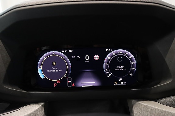 Volkswagen Crafter 11 of 16