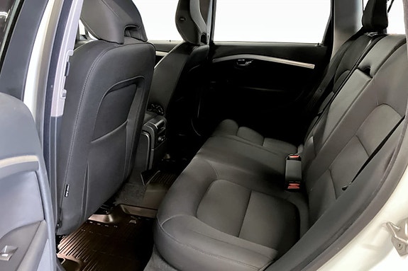 Volvo XC70 8 of 9