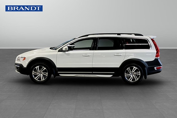 Volvo XC70 3 of 9