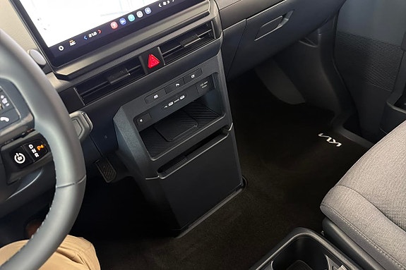 Kia PV5 10 of 17
