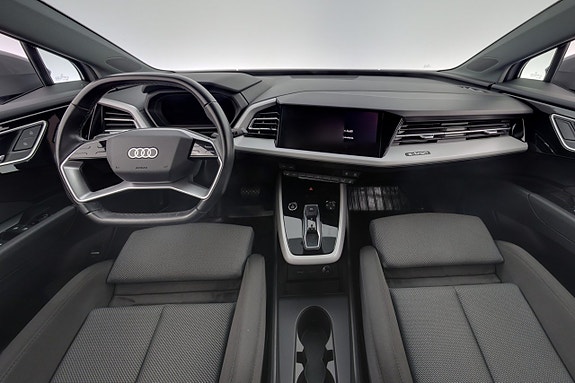 Audi Q4 e-tron 13 of 29