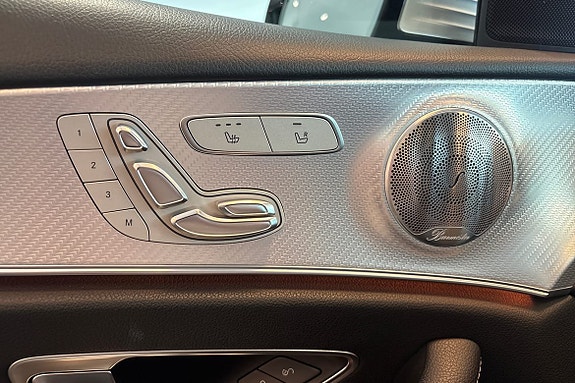 Mercedes-Benz E220 23 of 26