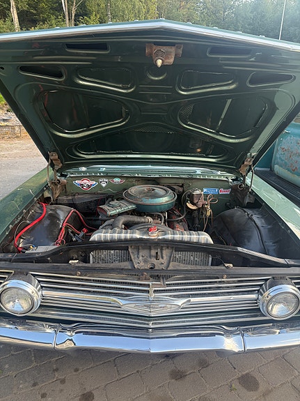Chevrolet Impala 3 of 13