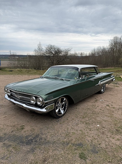 Chevrolet Impala 13 of 13
