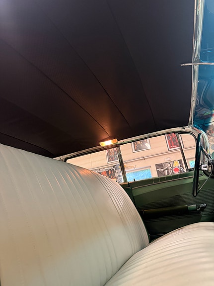 Chevrolet Impala 6 of 13