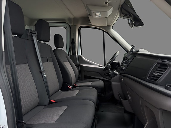 Ford Transit 14 of 15