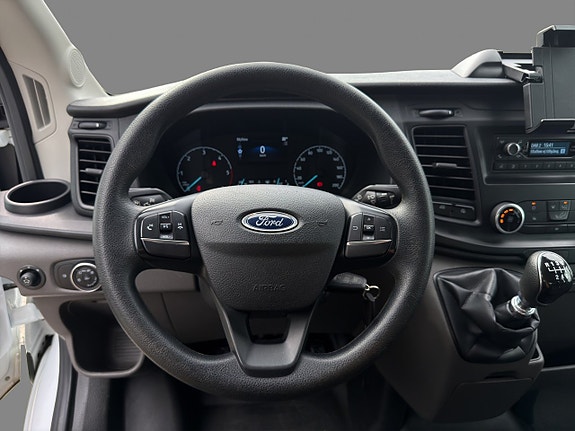 Ford Transit 9 of 15