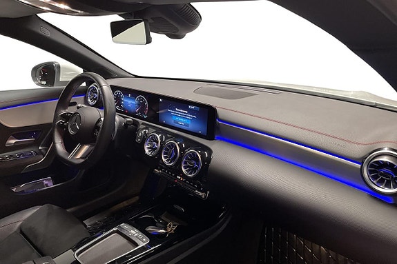 Mercedes-Benz CLA200 9 of 24